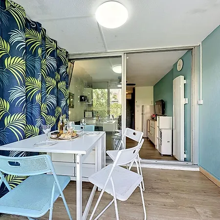 Les Floralies Ii-17 By Interhome Le Grau-du-Roi